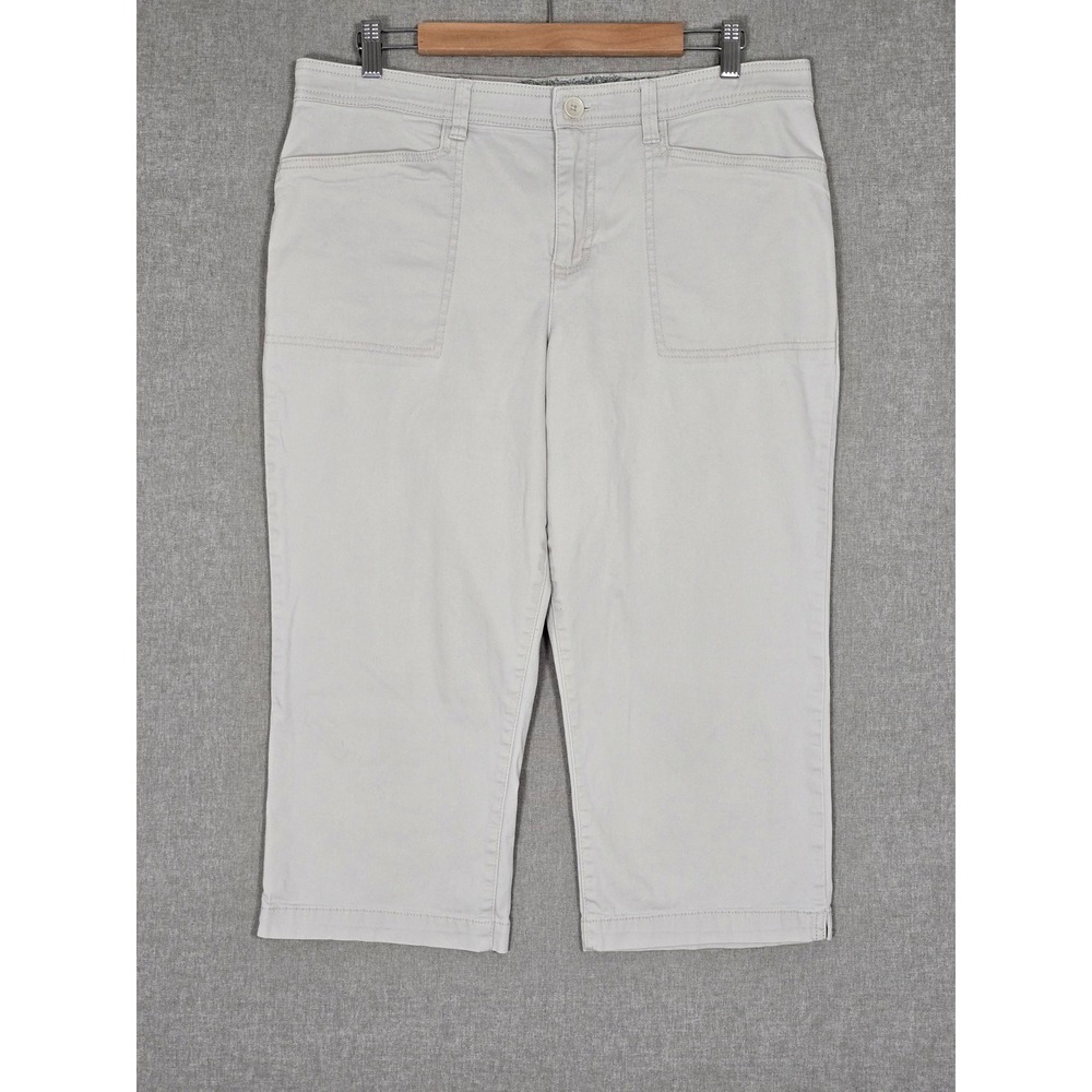Gloria Vanderbilt Women's Amanda High Rise Slimming Tapered Capri Cream 12
